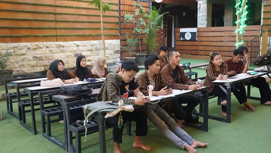 Galeri Kegiatan Brilliant English Course 7